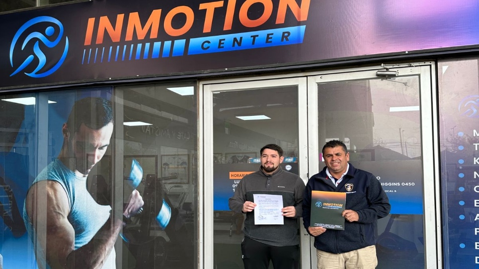 Bomberos de Peralillo firman importante convenio con centro médico y kinésico Inmotion